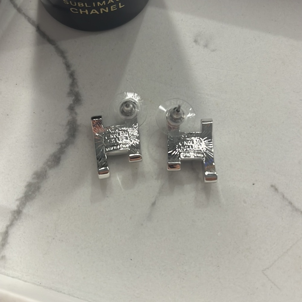 NOLAN MILLER blue stone earrings - Picture 2 of 5